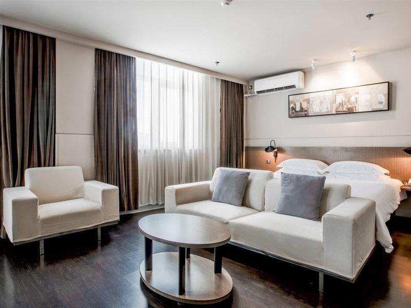 Jinjiang Inn Select Qingdao Henan Road Railway Station Luaran gambar
